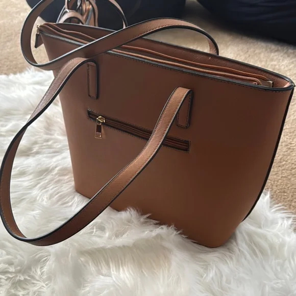 Elegant Tan Handbag Set of 3 - Picture 5 of 15